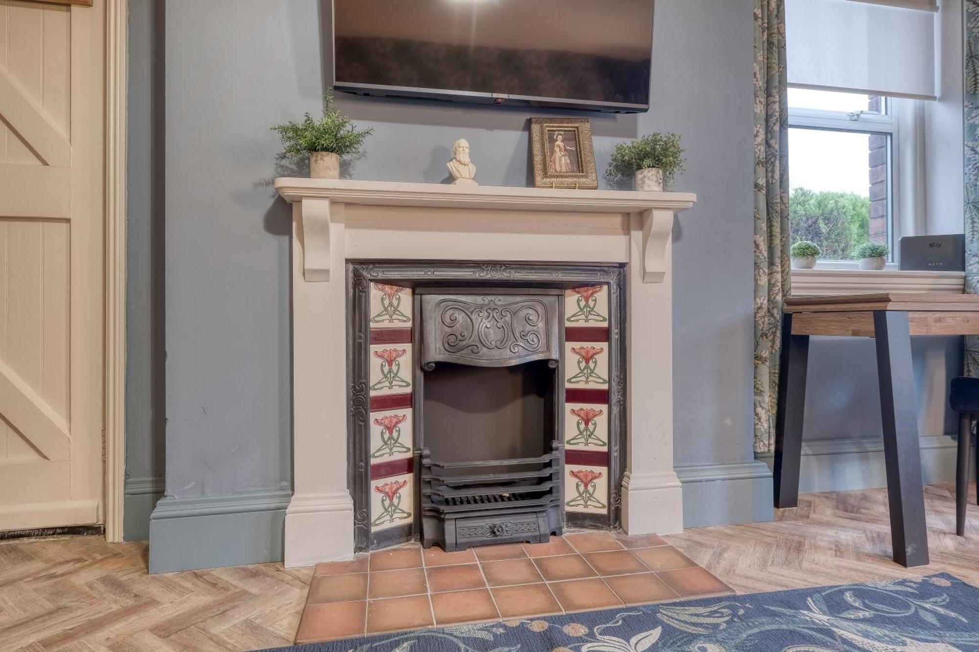 The Darwin Malvern Suite Great Malvern Extérieur photo