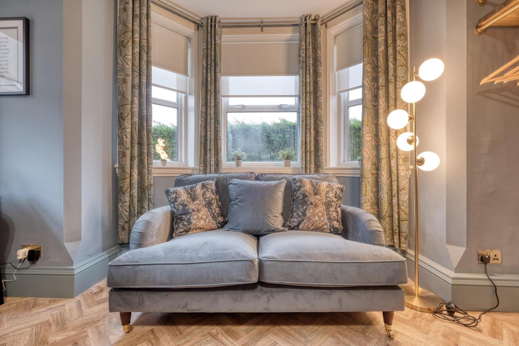 The Darwin Malvern Suite Great Malvern Extérieur photo
