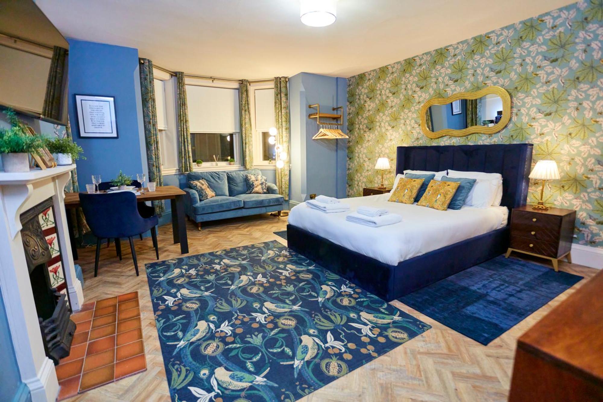 The Darwin Malvern Suite Great Malvern Extérieur photo