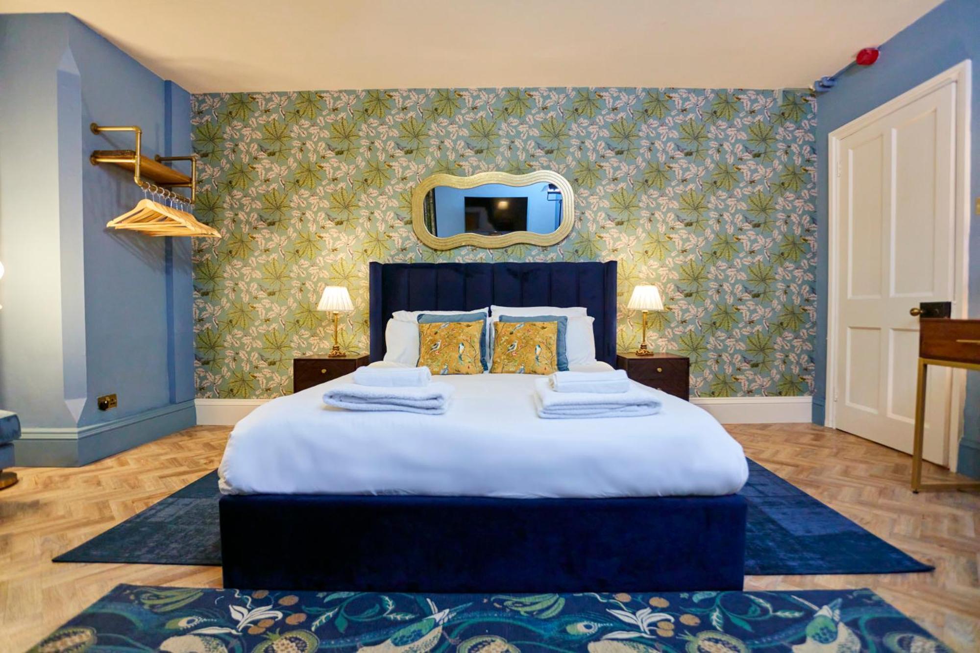 The Darwin Malvern Suite Great Malvern Extérieur photo